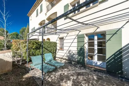 Apartments Les Domaines de Saint-Endréol / La Motte-en-Provence // Apt 2 chambres Type B, Résidence dans le Var avec Golf et Spa - Photo 6