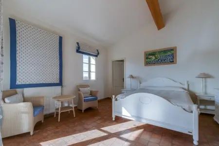 Apartments Les Domaines de Saint-Endréol / La Motte-en-Provence // Apt 3 chambres Type B, La Motte, un refuge relaxant pour un groupe - Photo 7