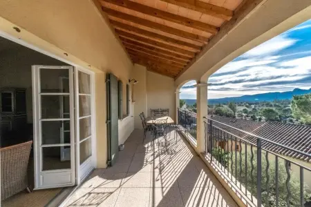 Apartments Les Domaines de Saint-Endréol / La Motte-en-Provence // Apt 3 chambres Type B, La Motte, un refuge relaxant pour un groupe - Photo 10