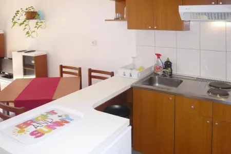Bungalow Zoran, Starigrad Paklenica-E8 - 5 Pers., Bungalow à Starigrad près du Paklenica - Photo 2