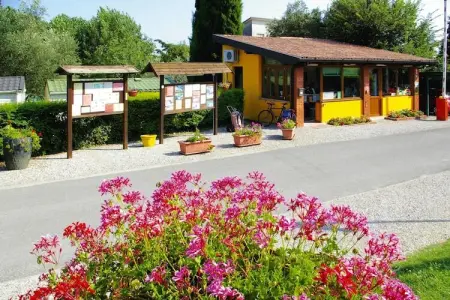Mobile Homes Fontanelle Moniga del Garda-MH Standard Plus, Mobil-home à Moniga del Garda-anciennement TUI Ferienhaus - Photo 13