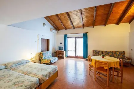 Residence Antico Monastero Toscolano Maderno-Studio, Residence Antico Monastero, Toscolano - Photo 2