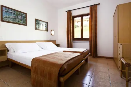 Apartments Poiano, Garda-trilo, Appartements Poiano à Garda avec piscine - Photo 12