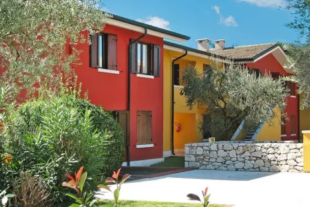 Apartments Poiano, Garda-trilo lake view, Appartements Poiano à Garda avec piscine - Photo 21