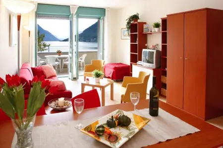 Residence Porto Letizia Porlezza - Village bilocale 4 pax Deluxe VGBD4 8227, Appartement moderne Porlezza pour 4 - Photo 7