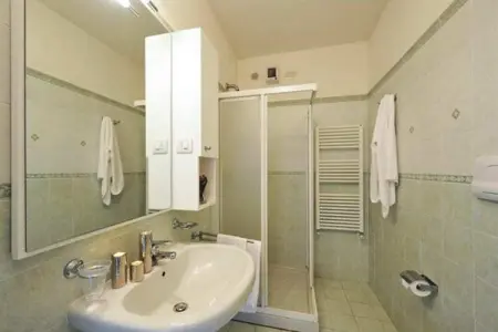 Residence Porto Letizia Porlezza - PSMP2 Palace-Studio 2 pax Mountain View Plus - 8200, Appartement à Porlezza avec vue sur la montagne - Photo 10