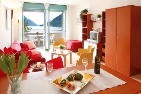 Residence Porto Letizia Porlezza - PSMP2 Palace-Studio 2 pax Mountain View Plus - 8200, Appartement à Porlezza avec vue sur la montagne - Photo 16