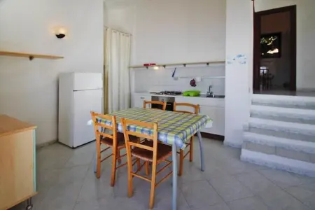 Holiday resort, Costa Paradiso-Villino trilocale, Maison en Sardaigne près des falaises rouges - Photo 15