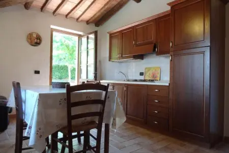 Agri-tourism Casale Giulia, Volterra-App Typ D Leccio, Cipresso, Appartement à Volterra avec Vue - Photo 8