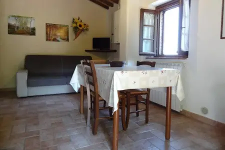 Agri-tourism Casale Giulia, Volterra-App Typ D Leccio, Cipresso, Appartement à Volterra avec Vue - Photo 10
