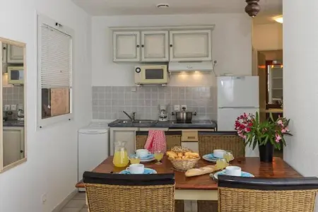 Residence Mare e Monte Solenzara // Villas Stella F2, Retraite Solenzara Garden Bungalow - Photo 2