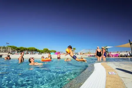Caravanpark Mas des Lavandes Sérignan-Mobilhome Confort Premium TVclim2ch 6p, Parc aquatique pour enfants à Valras-Plage - Photo 3
