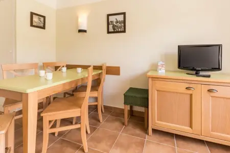 Holiday village Normandy Garden Branville - M5O Standard House 5 p - 1 bedroom - duplex, Appartement à Branville pour cyclistes et marcheurs - Photo 4