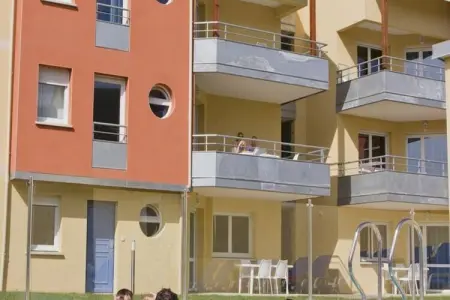 Residence Les Isles de Sola Grandcamp // T2 BALCON / 2 pcs 30 à 50 m2 T2 AVEC balcon ou terrasse, Séjour côtier avec piscine à Grandcamp - Photo 18