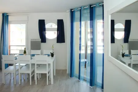 Residence Les Isles de Sola Grandcamp // T3 BALCON / 3 pcs 50 à 60 m2 T3 AVEC balcon ou terrasse, Escapade côtière pour 6 personnes en Normandie - Photo 2