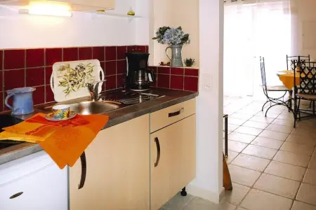 Ferienwohnung in Caderousse, Appartement א Caderousse avec Piscine - Photo 7