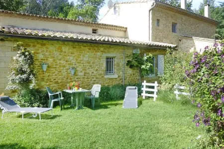Ferienwohnung in Caderousse, Appartement א Caderousse avec Piscine - Photo 10