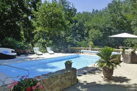 Ferienwohnung in Caderousse, Appartement א Caderousse avec Piscine - Photo 12