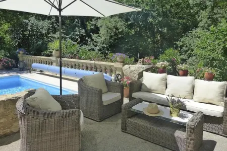 Ferienwohnung in Caderousse, Appartement א Caderousse avec Piscine - Photo 13