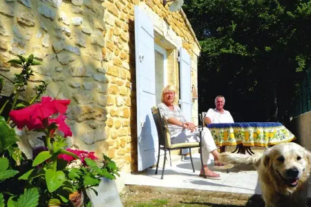 Ferienwohnung in Caderousse, Appartement א Caderousse avec Piscine - Photo 15