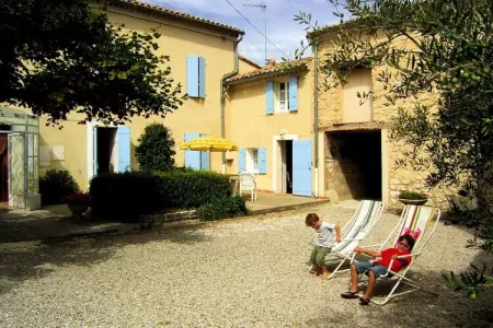 Reihenhaus in Monteux, Maison ensoleillée de Provence avec terrasse - Photo 13