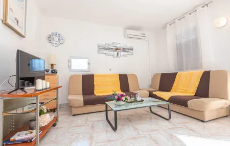 Appartement 7 personnes à Brodarica - Photo 4