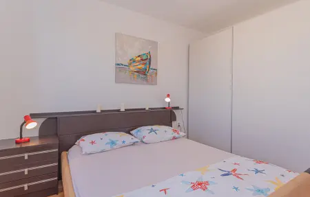 Appartement 7 personnes à Brodarica - Photo 24