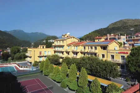 Residence Morelli Pietra Ligure - TR2 / C7, Appartement à Pietra Ligure avec jardin - Photo 1