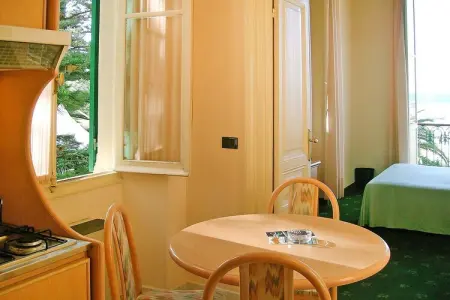Residence Miramare Imperia - M4S / M4U / BX4, Appartement à Imperia près de la mer - Photo 4