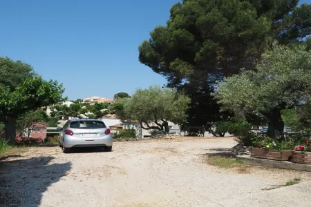 Ferienwohnung in Bellegarde / Les Santolines, Villa à Bellegarde près du Pont du Gard - Photo 13