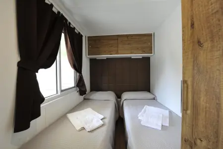 Holiday park Bella Italia, Peschiera-Girasole Suite MH H, Mobil-home dans le parc de vacances Bella italia - Photo 6
