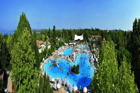 Holiday park Bella Italia, Peschiera-Girasole Suite MH H, Mobil-home dans le parc de vacances Bella italia - Photo 38