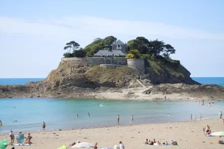 holiday home St Malo, Maison en Pierre à St Malo près Plage - Photo 26