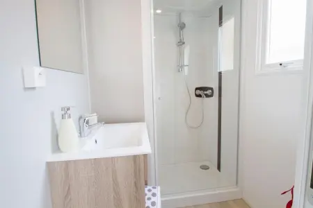 Camping L'Air Marin Vias-Plage  Mobilhome MEXICO 2CH, Mobil-home Vias pour 6 personnes avec piscine - Photo 7