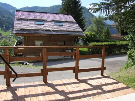 Appartement 2 chambres près des pistes avec terrasse et garage à La Clusaz - Photo 11