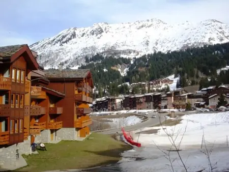 Studio divisible, proche pistes et commerces, terrasse sud - Photo 13