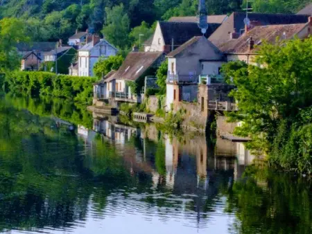 Maison médiévale 15ème siècle dans village historique d'Hérisson - Photo 3