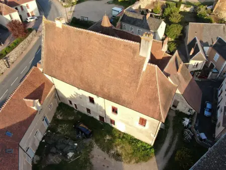 Maison médiévale 15ème siècle dans village historique d'Hérisson - Photo 6