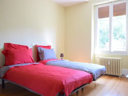 Spacieux appartement à Évian-les-Bains avec balcon et garage - Photo 4