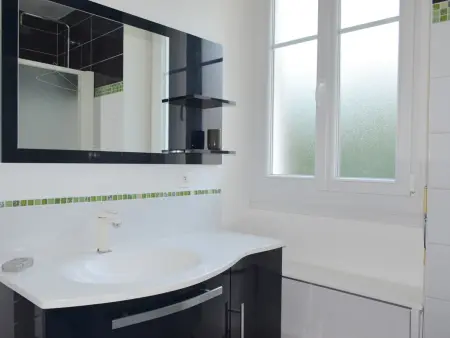 Spacieux appartement à Évian-les-Bains avec balcon et garage - Photo 6