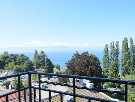 Spacieux appartement à Évian-les-Bains avec balcon et garage - Photo 8
