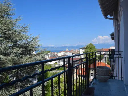 Spacieux appartement à Évian-les-Bains avec balcon et garage - Photo 9