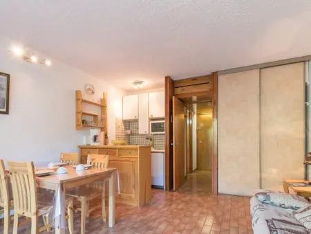 Studio chaleureux avec balcon à Serre-Chevalier, parking et casier à ski – 4 personnes - Photo 9