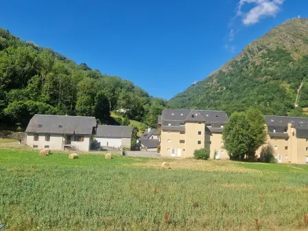 Charmant T2 à Saint-Lary-Soulan avec balcon, parking, et casier à skis - Photo 12