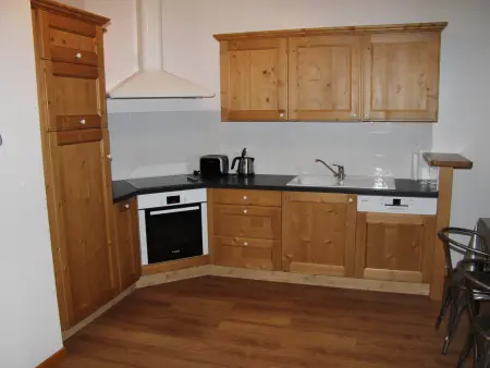 Charmant appartement au centre du village, proche des stations de ski - 4 personnes - Photo 4
