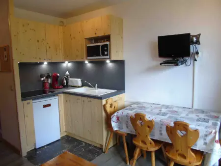 Charmant studio à Valfréjus, proche télécabine, commerces, balcon, 4 pers, animaux admis. - Photo 1