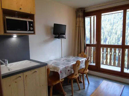 Charmant studio à Valfréjus, proche télécabine, commerces, balcon, 4 pers, animaux admis. - Photo 2