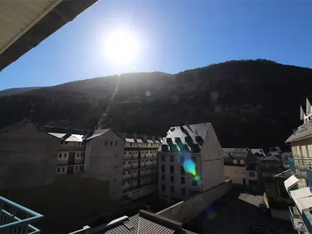 Appart. central 6/7 pers. à Bagnères-de-Luchon avec parking et animaux admis - Photo 11