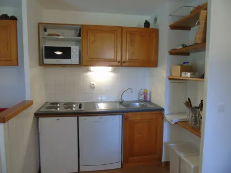 Appartement cosy 2 pièces avec terrasse, proche télésièges et commerces, idéal pour 6 personnes! - Photo 4