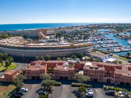 Studio climatisé avec parking privé et terrasse au Cap d'Agde - Photo 11
